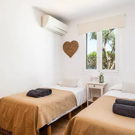 Mit Privatpool Fuer 6 Personen Ca 140 Qm In Cala'n Blanes, Menorca Westkueste Von Menorca - B62743 * كالا إن بلانيس